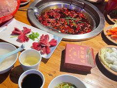 -城墙拐拐火锅(三峡广场黑金冠店)