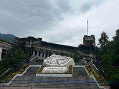 -四川汶川特大地震漩口中学遗址
