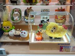 -泡泡玛特POPMART(蓝色港湾店)