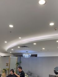 -八佰伴8008星级形象店
