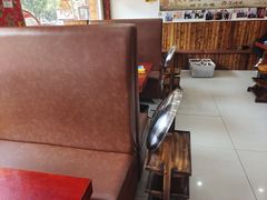 -哈尔滨东北铁锅炖(都督街店)