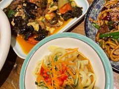 石河子的凉皮-清真·玛丽亚新疆菜主题餐厅(浙江中路店)