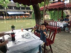 -周庄红庭演艺酒吧