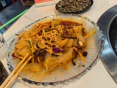 -哈尔滨烧烤·山河村铁锅炖(交大店)