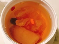 冰糖桃胶炖雪梨-初蓉丨遇见新川菜(亲贤街荣耀店)