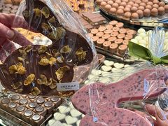 -Laderach 莱德拉(上海环贸iapm店)