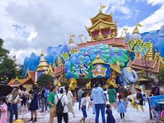 -七彩云南欢乐世界