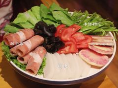 素菜拼盘-民食香·腊排骨野生菌美食(木府店)