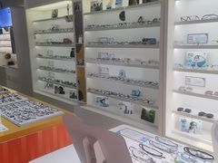 -诺柯视眼镜-蔡司依视路官方工厂店(淞南一店)
