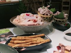 -洪氏嗨捞·猪肚鸡火锅(阳光天地店)