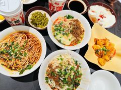 -周小波重庆小面·重庆名小吃(邹容路店)