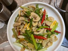 -丽江龙继斑鱼庄(罗宾森购物广场店)