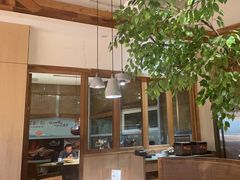 大堂-蜜桃餐厅·伴山(湖滨商业街店)