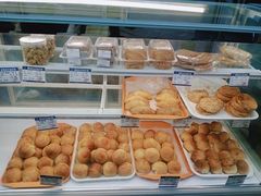 -白玉兰食品(中山公园龙之梦店)