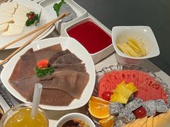 -海底捞火锅鲜切牛肉主题店(长寿路店)
