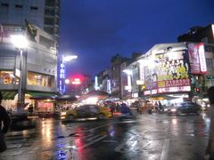 -六合夜市
