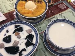 -赵记传承特色牛奶甜品(泉城广场店)
