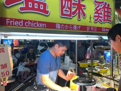 -六合夜市