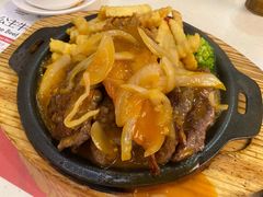 锅仔牛柳-香港新发烧腊茶餐厅(万象店)