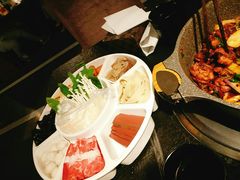 -鸡遇虾煲干锅火锅(小寨金莎店)