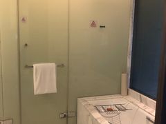 -上海滴水湖皇冠假日酒店
