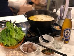 -鲜入围煮花胶鸡海鲜火锅