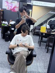 -藤野造型专业烫染接发