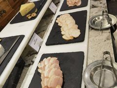 -圣丰索菲特·2 On 988 Café 自助餐厅