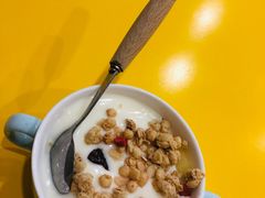 水果麦片酸奶-嗨皮儿·现蒸面皮(抄纸巷店)