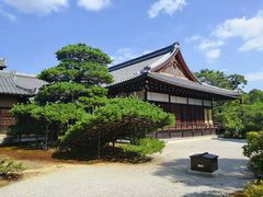 -成都濑川外国语学校