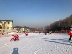 -亚布力新体委滑雪场