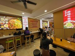 -叶伟胡辣壳面(两路口店)