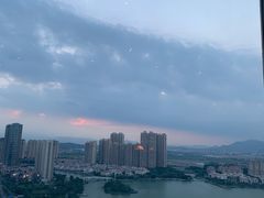 -荣誉国际酒店-云顶旋转餐厅