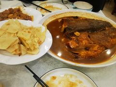辣烧鱼头泡饼-奥华餐厅·老张记(台基厂店)