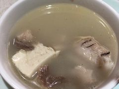 鱼汤-干老四雅鱼饭店(滨江西路店)