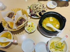 -闫家驴肉老店(华电一校店)