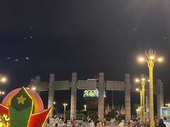 -人民广场