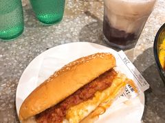 招牌咸牛肉芝士猪仔包-华嫂冰室(尖沙咀店)