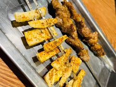 烤羊肉串-清真吴记门钉肉饼·喜多利