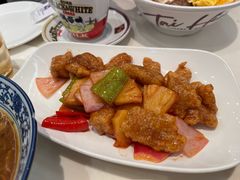 地扪菠萝咕噜猪颈肉-太兴餐厅(东方广场分店)