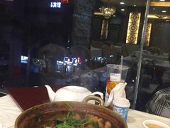 -渝君重庆火锅(嘉宾路店)