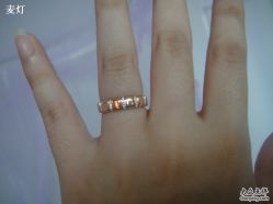 18K玫瑰金钻石对戒-威德钻石-克拉钻大本营(南京东路店)