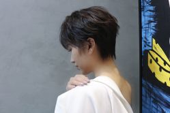 -变画·发型STUDIO