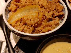 招牌和味牛肉饭-吉野家(上海美罗城店)