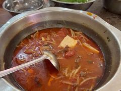 -黄利砖万峰林布依特色酸笋牛肉馆