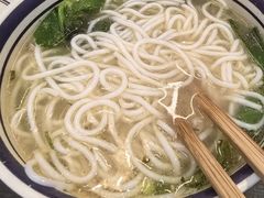 -云阿蛮云南生烫牛肉米线(奉贤路店)