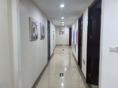 -瑞尔齿科(东方广场诊所)