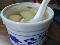 冰糖炖雪梨-龙老五汤店(站前西路店)