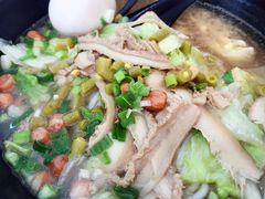 -龙记桂林米粉(财满街店)