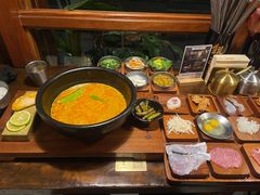-银米·云南传统过桥米线(双廊黑金冠店)